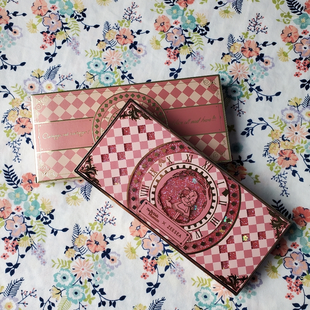 ZEESEA Alice in Wonderland Palette
